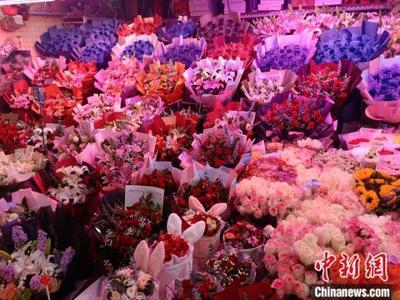 禮品花卉市場(chǎng)升溫，鮮花批發(fā)市場(chǎng)迎銷售高峰